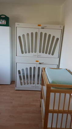 Kinderopvang Knuffelbeer - Slaapkamer met commode
